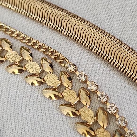 Elegant 3 Strand Gold and Crystal Necklace Earrings Set - Picture 7 of 11